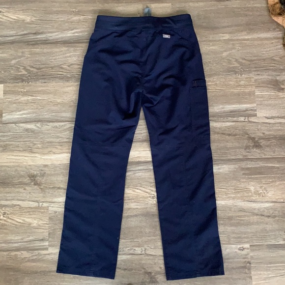 Figs navy scrub pants-xs petite - Picture 2 of 5